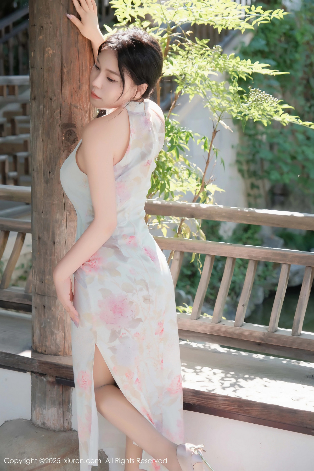 [XiuRen秀人网]第9893期麦田写真