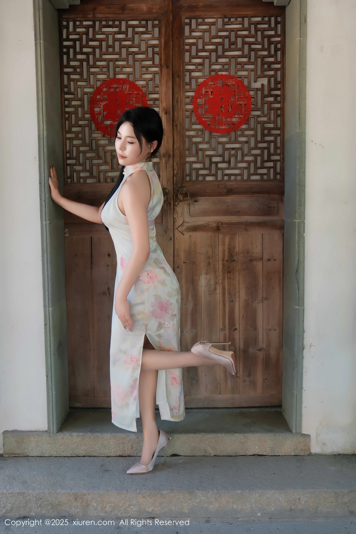 [XiuRen秀人网]第9893期麦田写真
