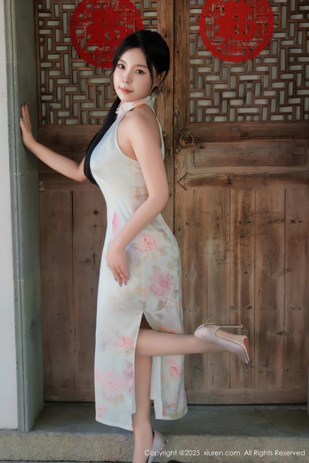 [XiuRen秀人网]第9893期麦田写真