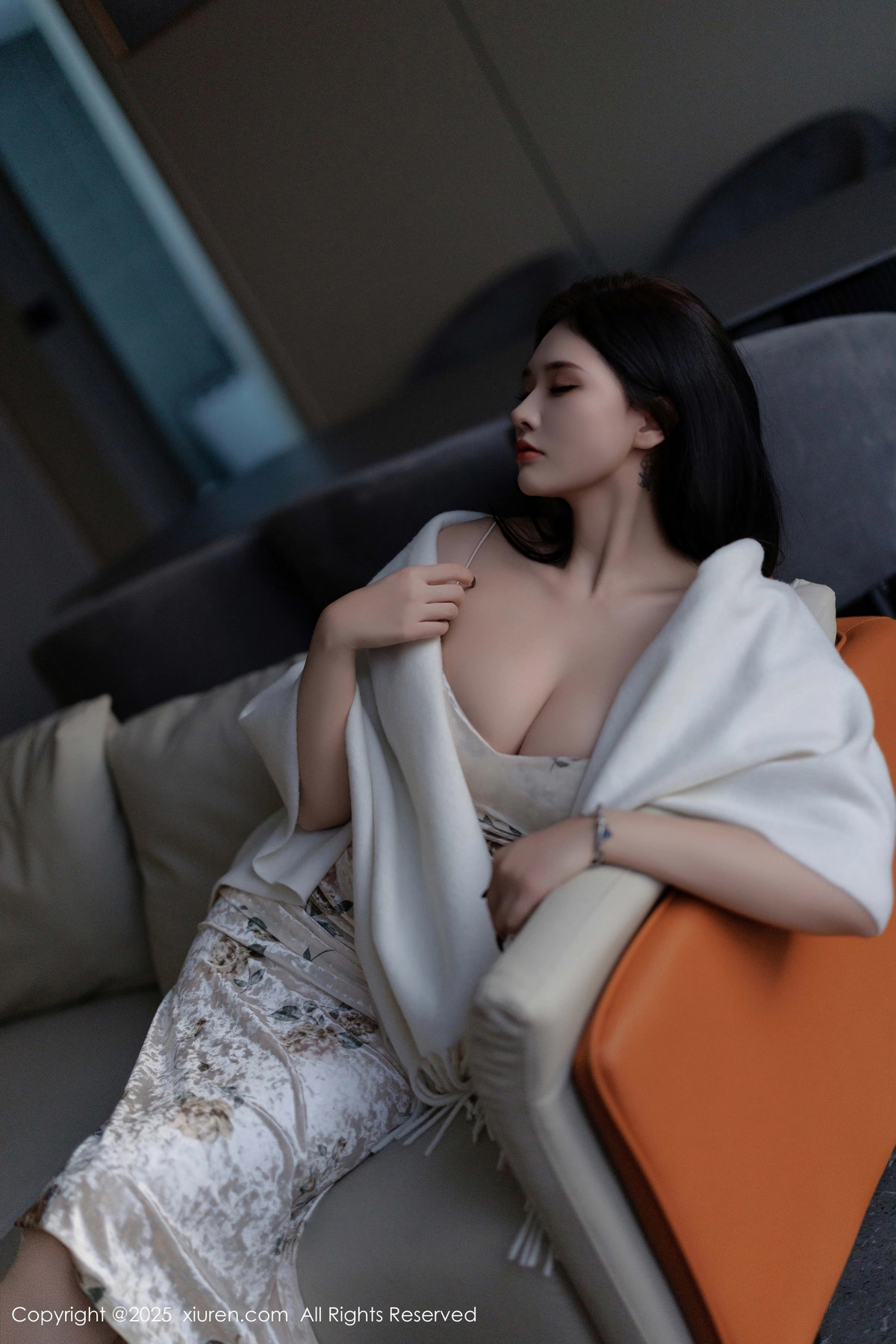 [XiuRen秀人网]第9899期娜比写真