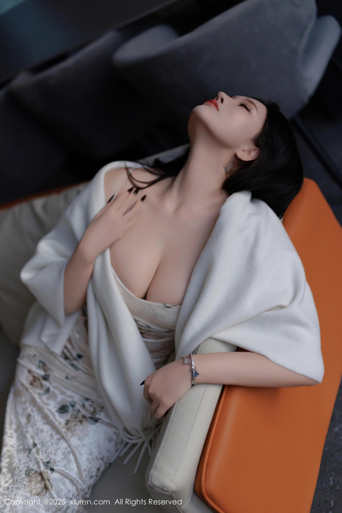 [XiuRen秀人网]第9899期娜比写真