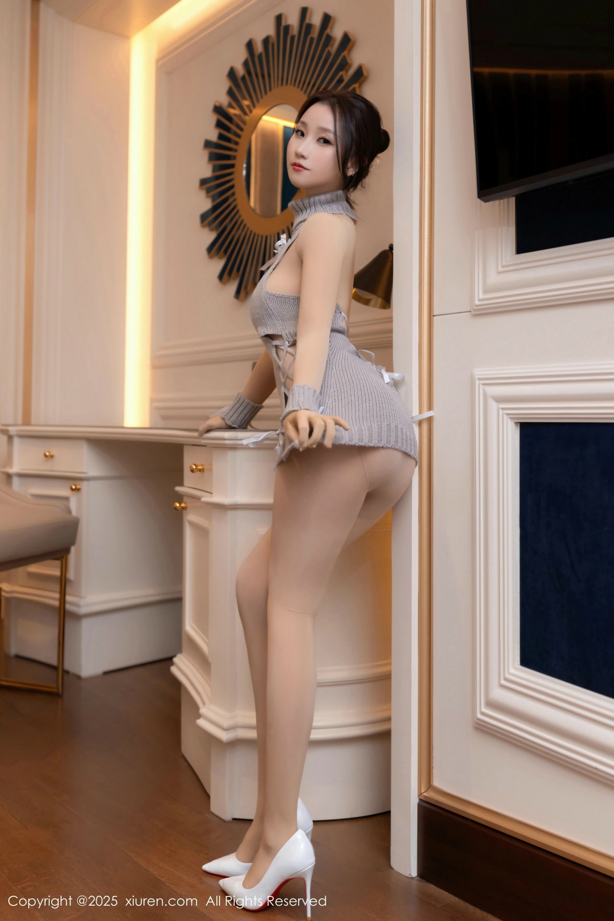 [XiuRen秀人网]第9912期杏子写真