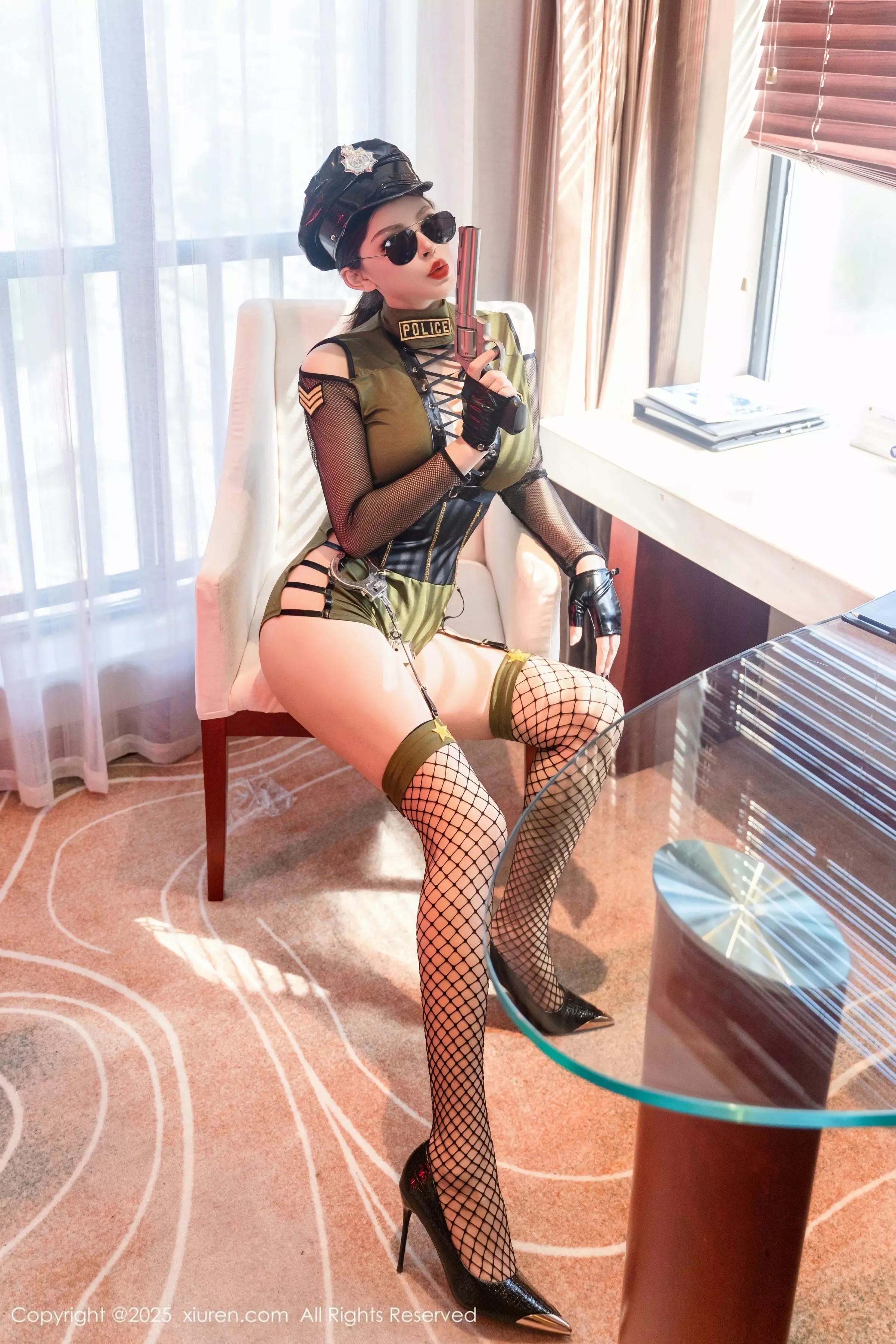 [XiuRen秀人网]第10064期伊丽莎有点白写真
