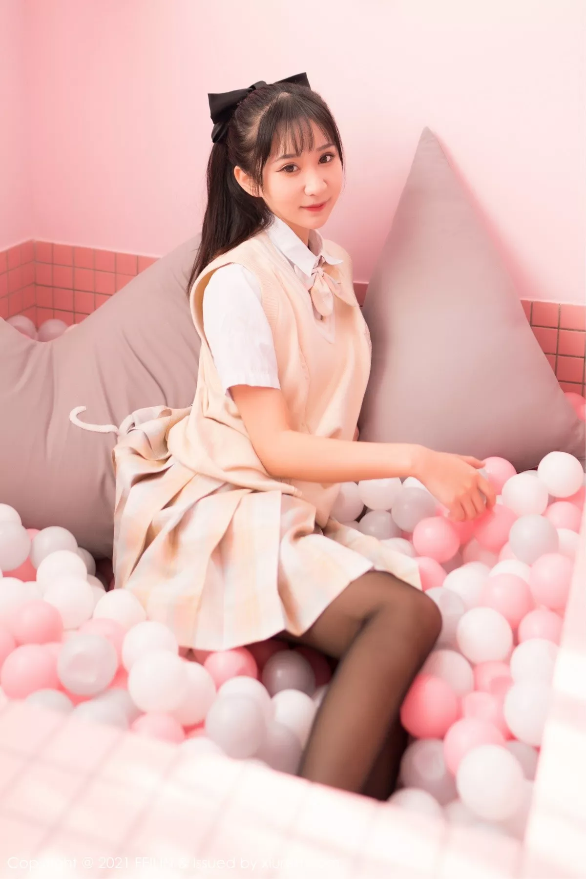 [FeiLin嗲囡囡]第417期小果冻儿写真