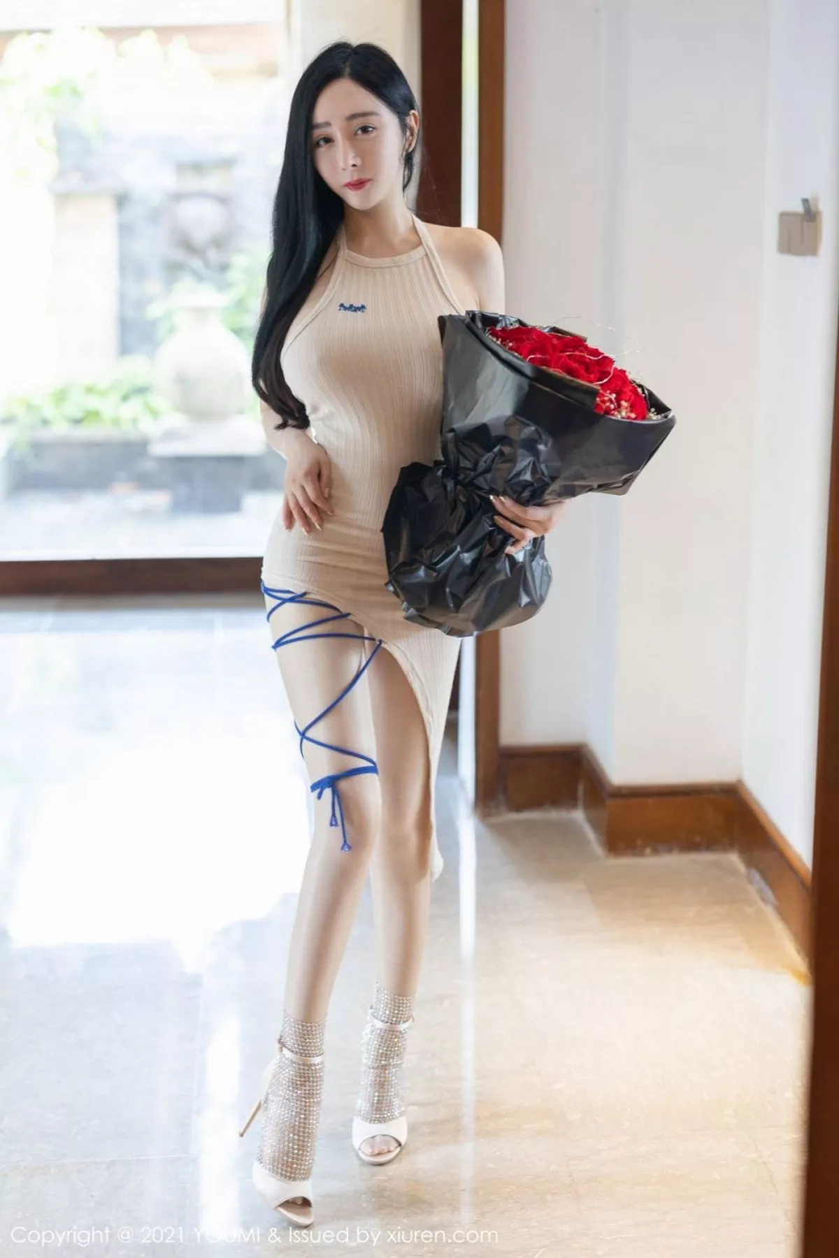 [YouMi尤蜜荟]第664期允爾写真